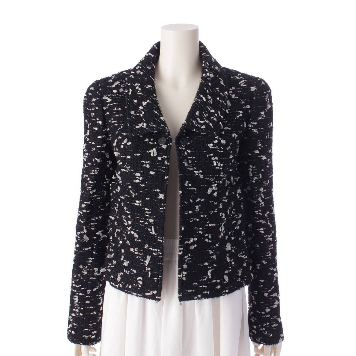 [Chanel] Chanel 02A Camellia Button Wool Tweed Jacket P20169 Black 38 [Used] [Authenticated and Guaranteed Authentic] 194692