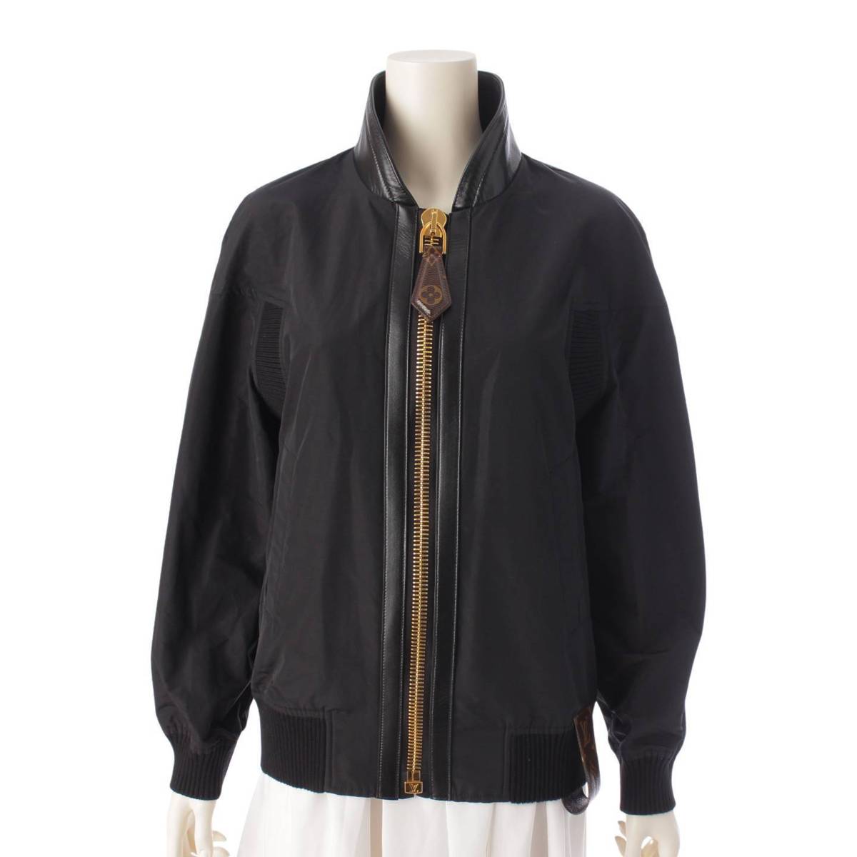 [Louis Vuitton] Louis Vuitton Monogram Leather Accent Parka Blouson 1ABE1B Black 34 Unused [Used] [Authenticated and Guaranteed Authentic] 195945