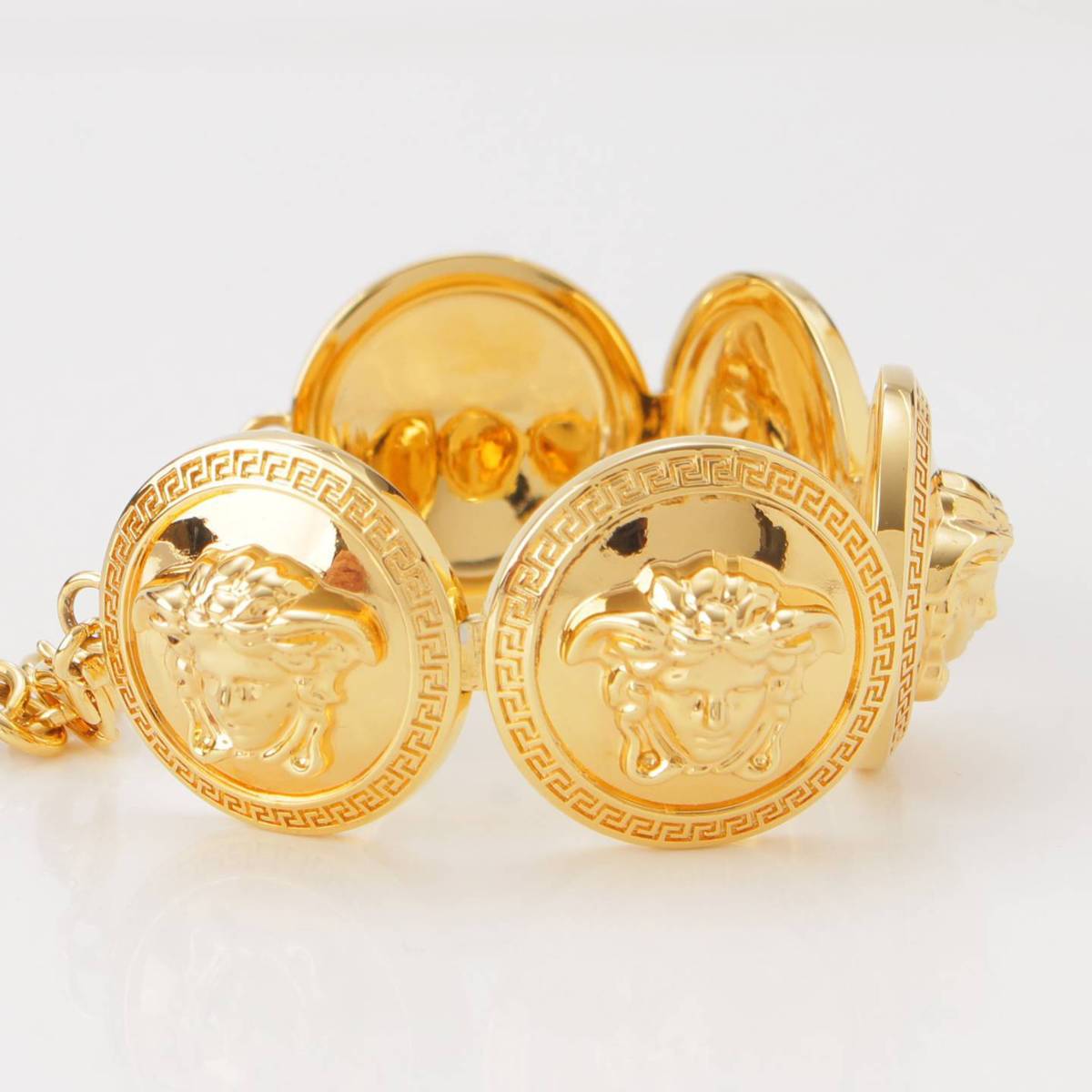 [Versace] Versace Medusa 5-row bracelet, gold [Used] [Authenticated and guaranteed genuine] 199144