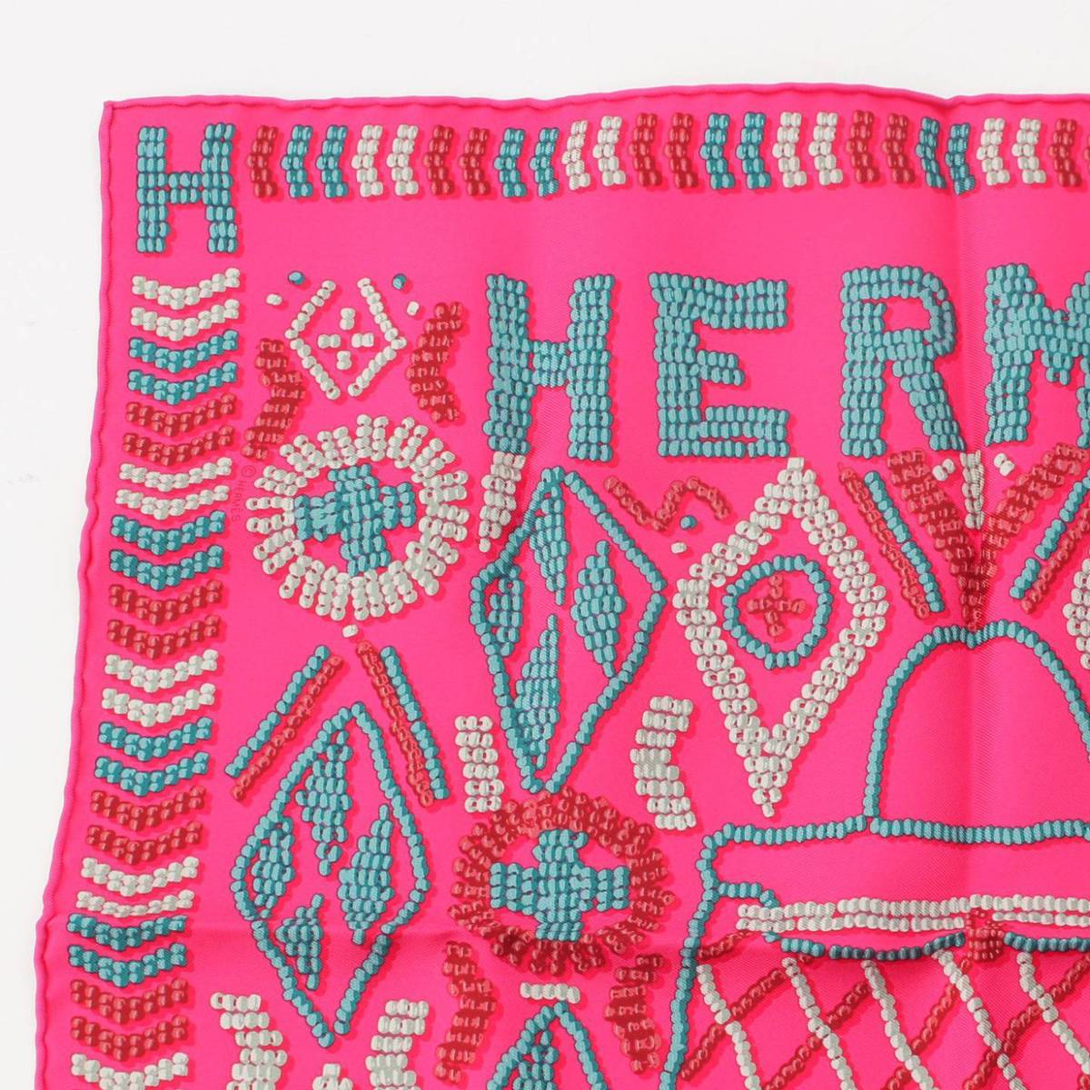 [Hermes] Hermes Carre 45 KELLY EN PERLES Pearl Kelly Silk Scarf Pink [Used] [Authenticated and Guaranteed Authentic] 200342