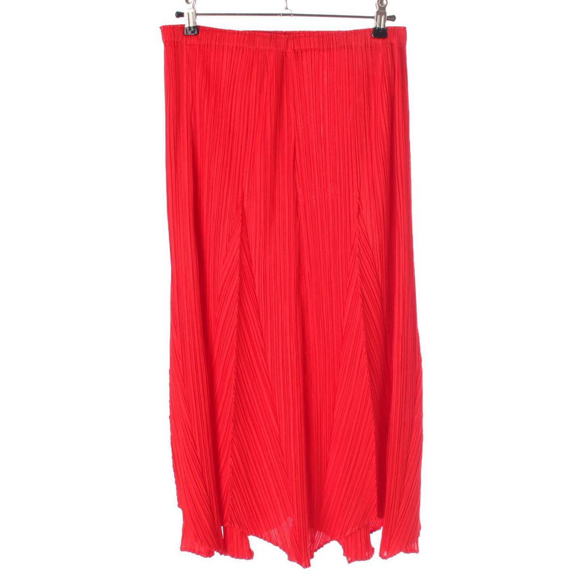 [Issey Miyake] Issey Miyake deformed long skirt PP31-JG107 Red 3 [Used] [Authenticated and genuine product guaranteed] 202373