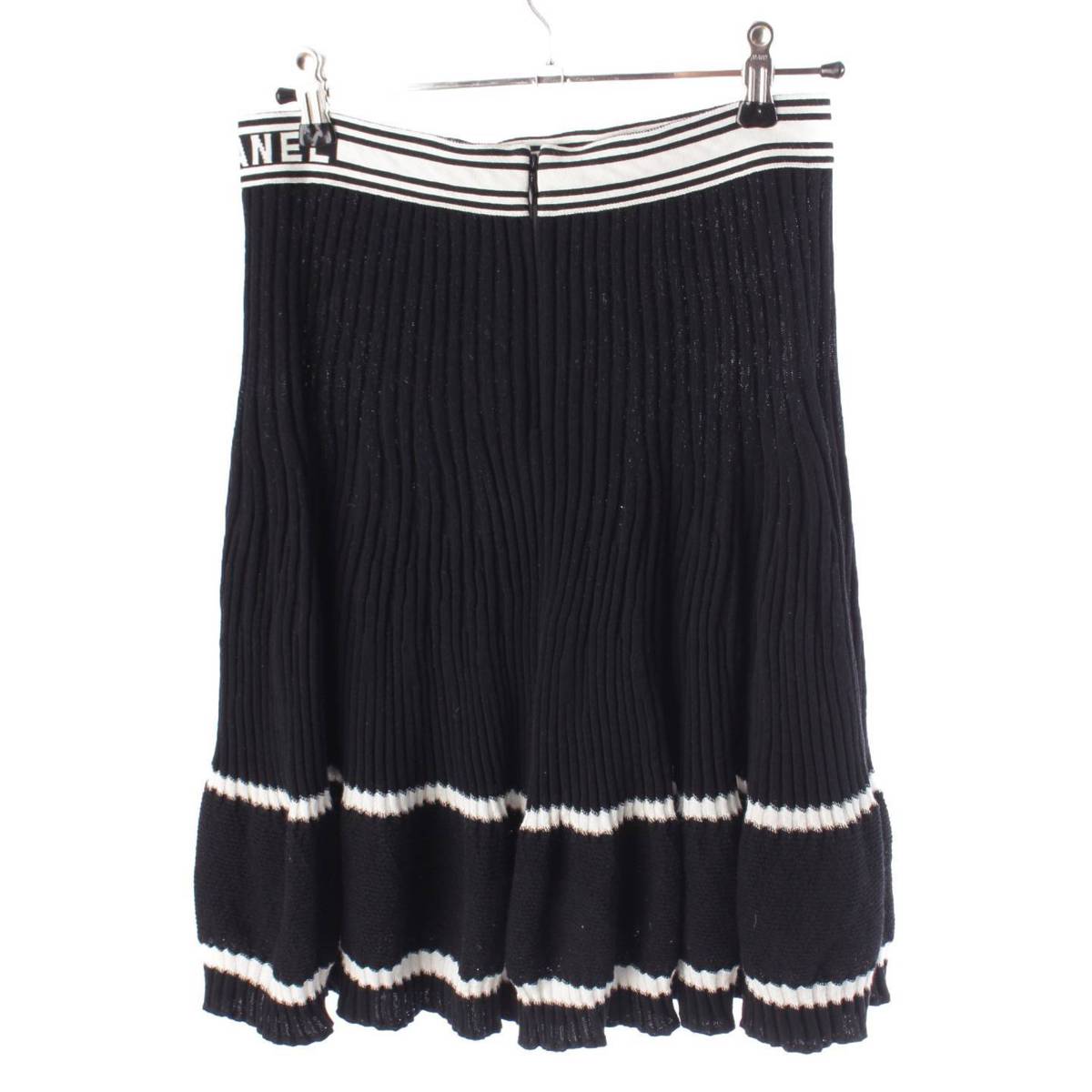 [Chanel] Chanel 19P Logo Side Zip Rib Knit Skirt P61019 Black x White 38 [Used] [Authenticated and Guaranteed Authentic] 203591