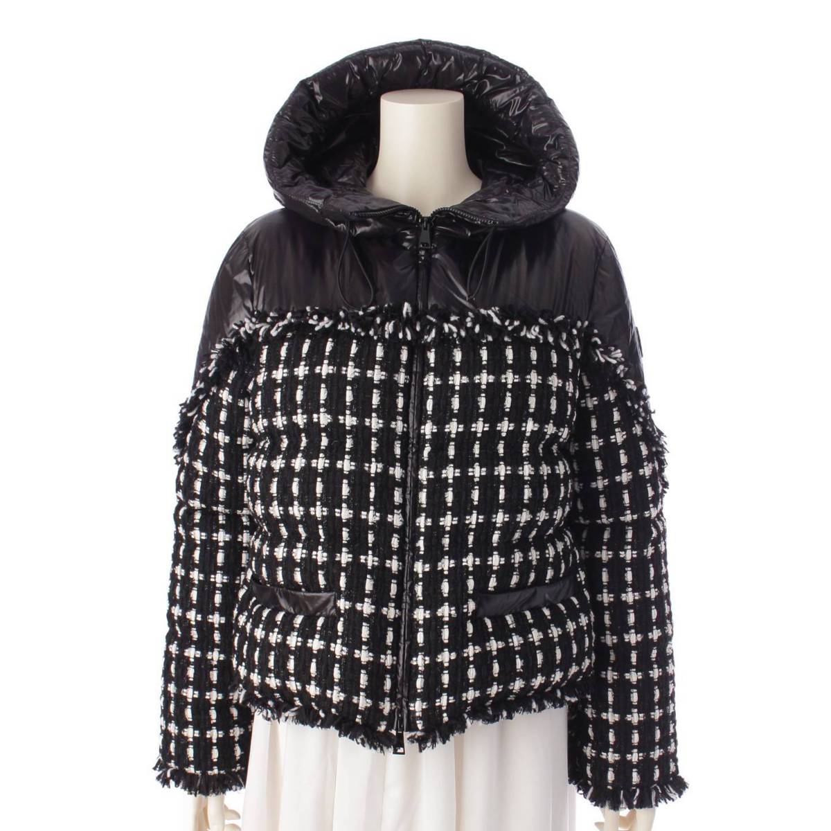 [Moncler] Moncler 21 Ginavelle Tweed Switch Down Jacket Outerwear Black 2 [Used] [Authenticated and Authentic Guaranteed] 203829