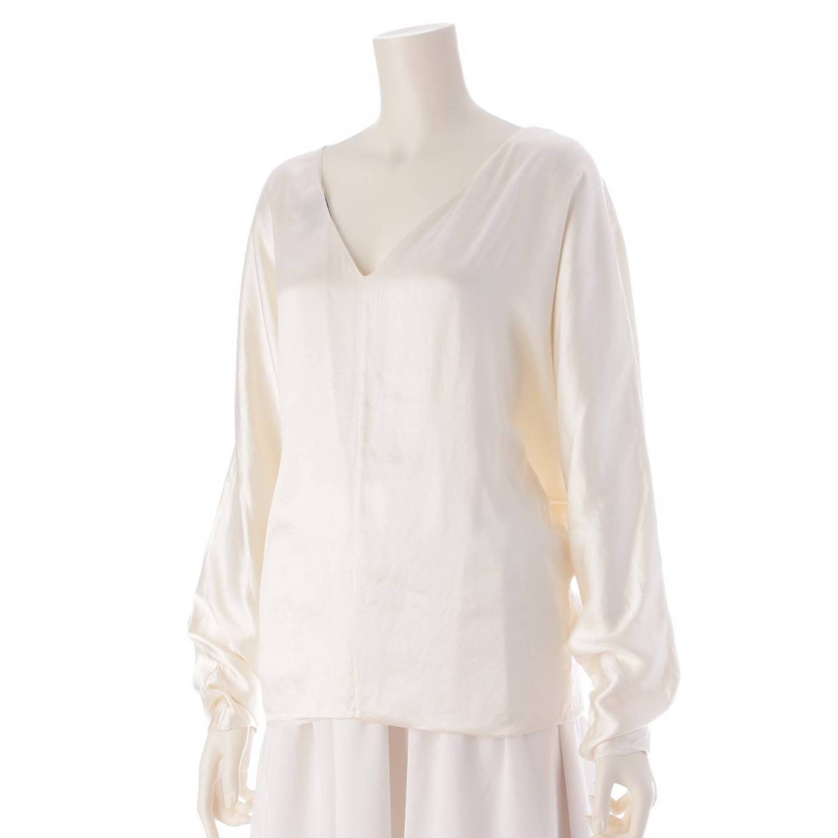 [Chanel] Chanel Silk Sleeve Button Drop Shoulder Blouse Top P64545 White 38 [Used] [Authenticated and Guaranteed Authentic] 204315