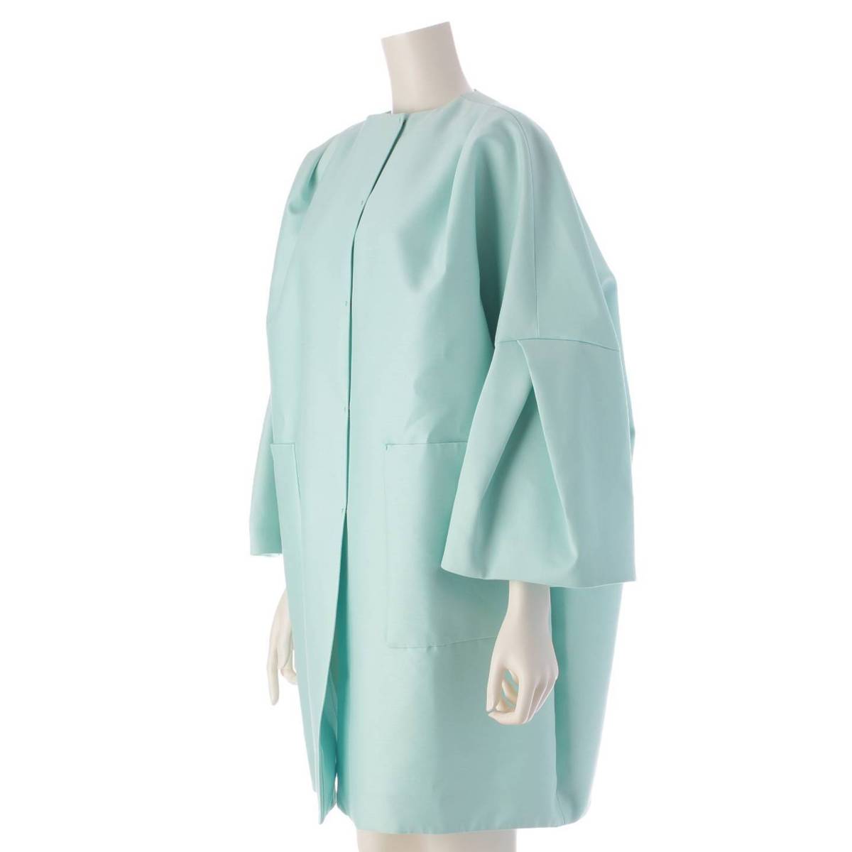 [ ] Cruciani Volume Sleeve Wool Silk No Collar Coat Light Blue Size 40 [Used] [Authenticated and Guaranteed Authentic] 205476