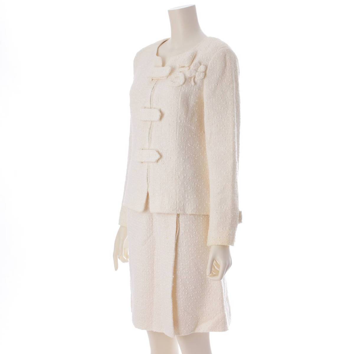 [Chanel] Chanel 04C Cruise Line No5 Tweed Jacket and Skirt Set White 36/38 [Used] [Authenticated and Guaranteed Authentic] 207048