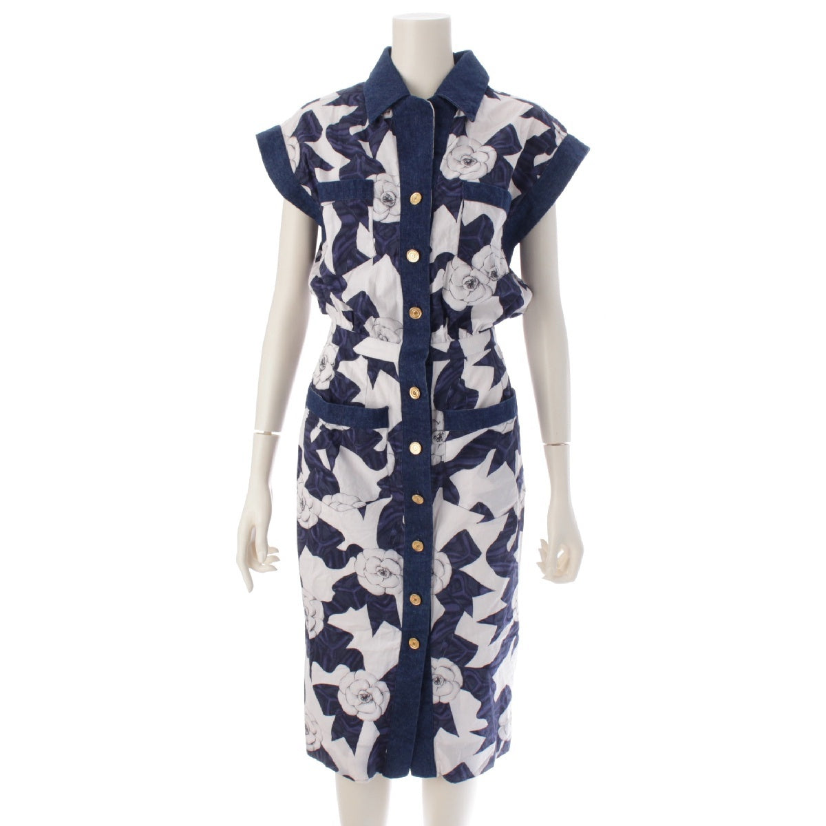 CHANEL 87 years cotton Vintage Camellia Ribbon Pattern COCO Mark Button one piece Denim switching dress White blue system