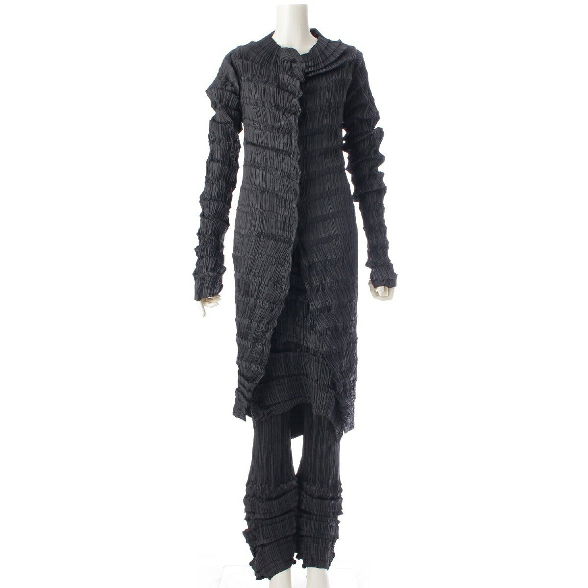 Issey Miyake Pleated deformed dress and pants ensemble set up black ML [Used] [Authentic product guaranteed]