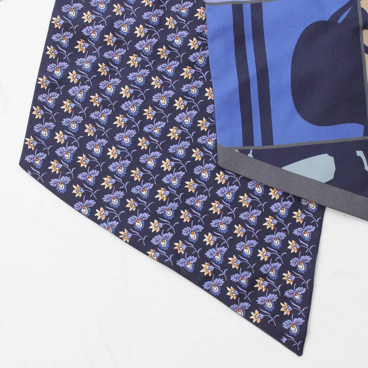 [Hermes] Hermes Maxi Twilly Silk Scarf En Desordre Disorderly All-over Pattern Blue [Used] [Authenticated and Guaranteed Authentic] 212746