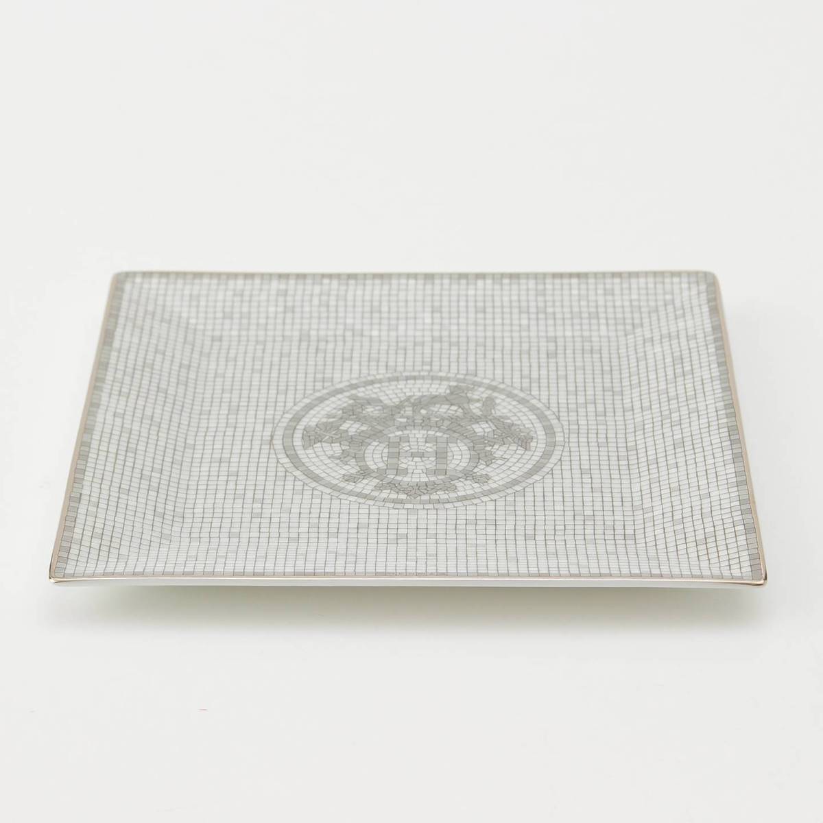 [Hermes] Hermes Mosaic Vinquatre Square Plate Tableware Tray Accessory Platinum [Used] [Authenticated and Guaranteed Authentic] 213828