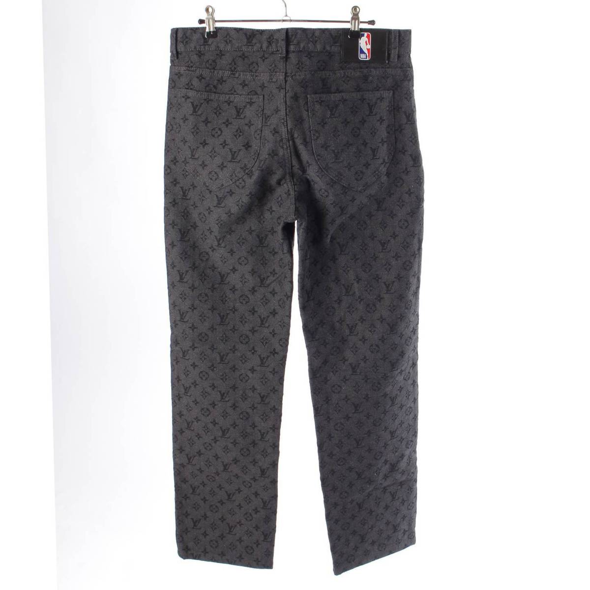 [Louis Vuitton] Louis Vuitton NBA Collaboration 21Stainless Steel Men's Monogram Denim Pants Jeans HKD05WZNY Black 30 [Used] [Authenticated and Guaranteed Authentic] 213869