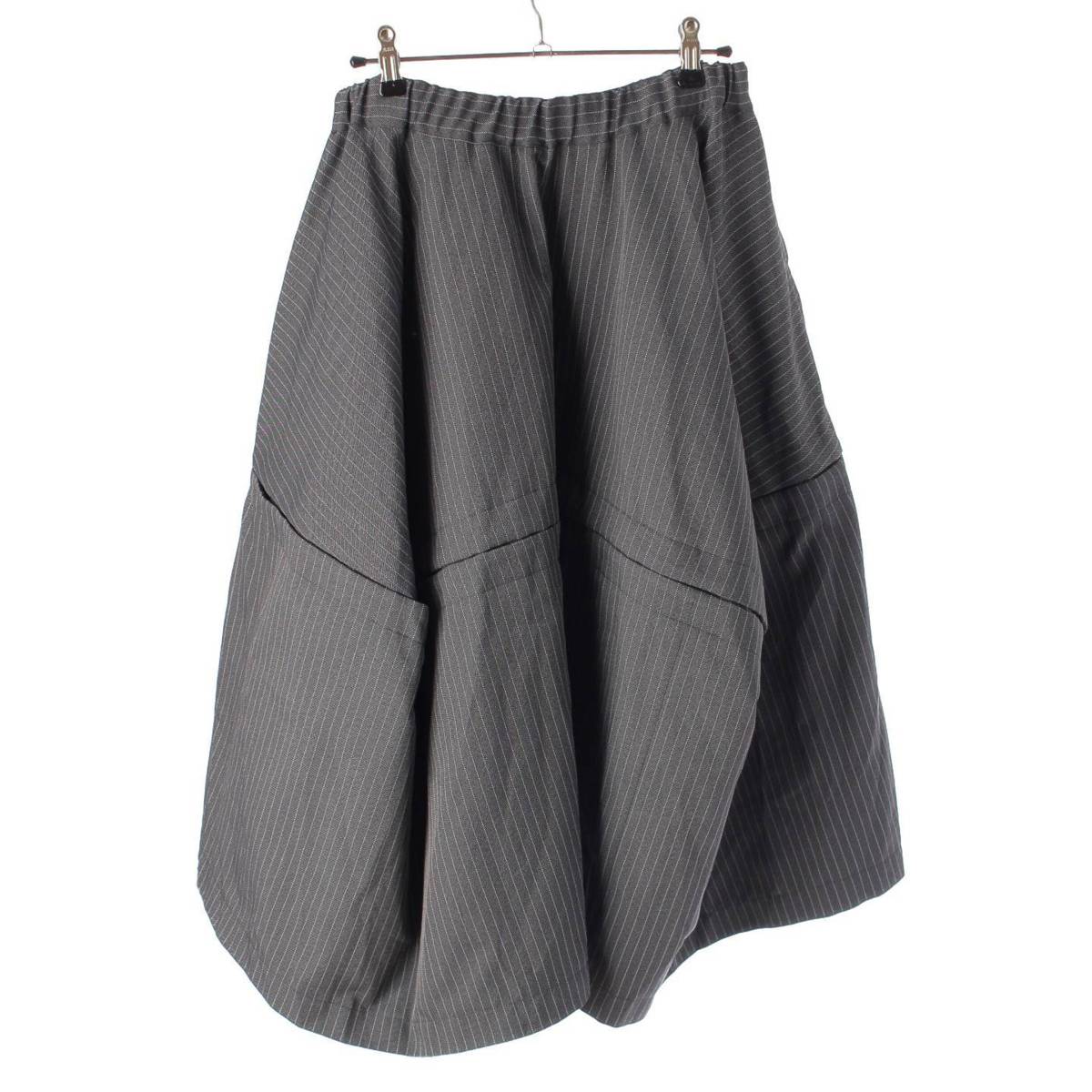 [Comme des Garcons] Comme des Garcons 23AW Striped Midi Length Deformed Flare Skirt RM-S005 Gray S [Used] [Authenticated and Guaranteed Authentic] 214287