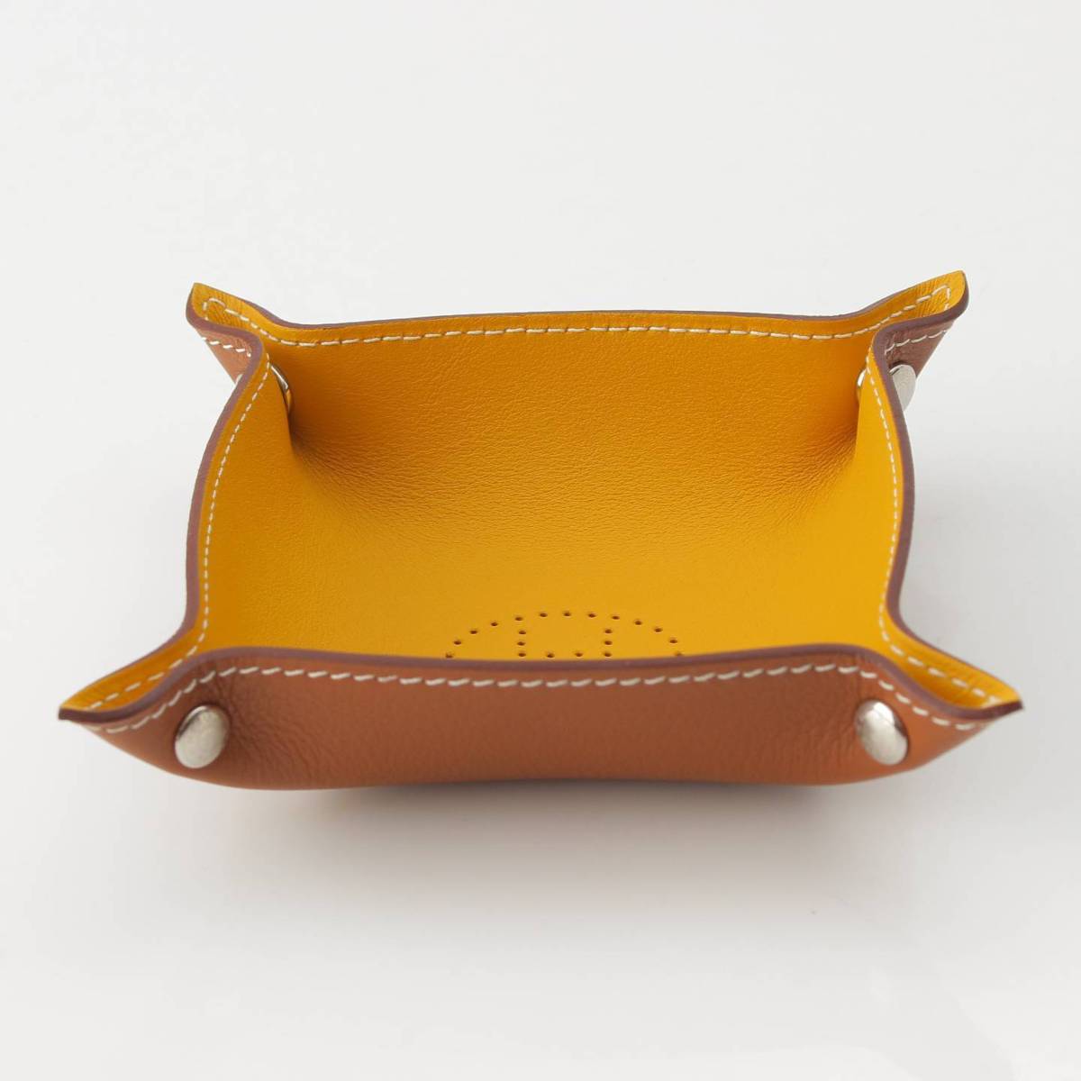 [Hermes] Hermes U stamp Taurillon Clemence Vide Poche Tray Jaune Ambre Fauve [Used] [Authenticated and Guaranteed Authentic] 214340