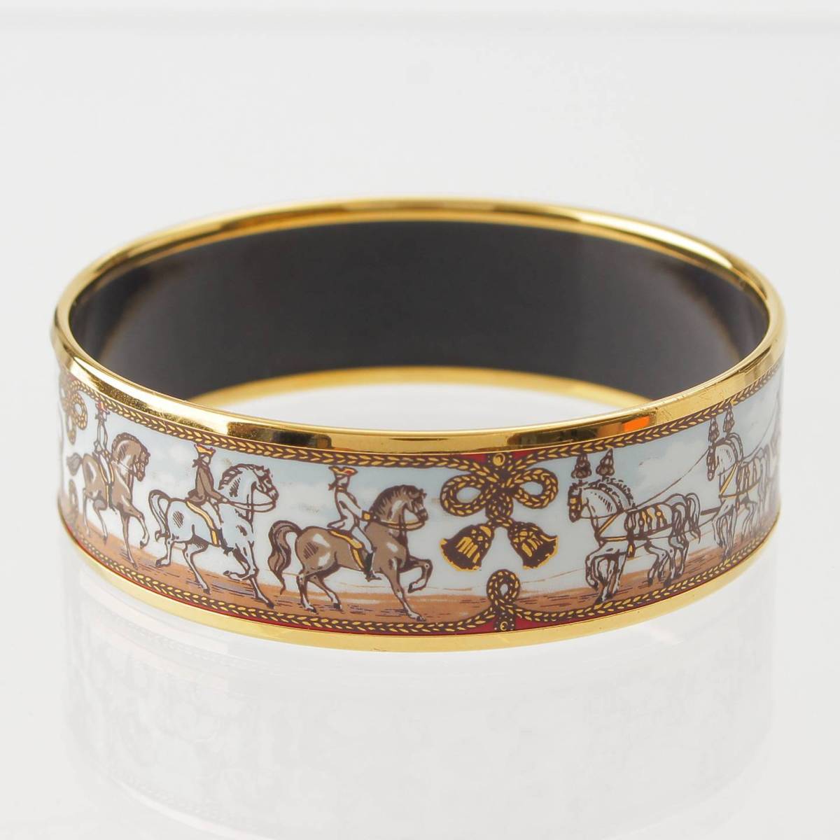 [Hermes] Hermes enamel bangle bracelet carriage cloisonné GP gold white [Used] [Authenticated and genuine product guaranteed] 214591