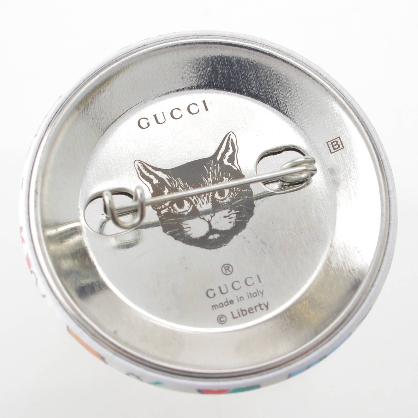 Gucci Yuko Higuchi collaboration logo animal pattern flower brooch badge multicolor