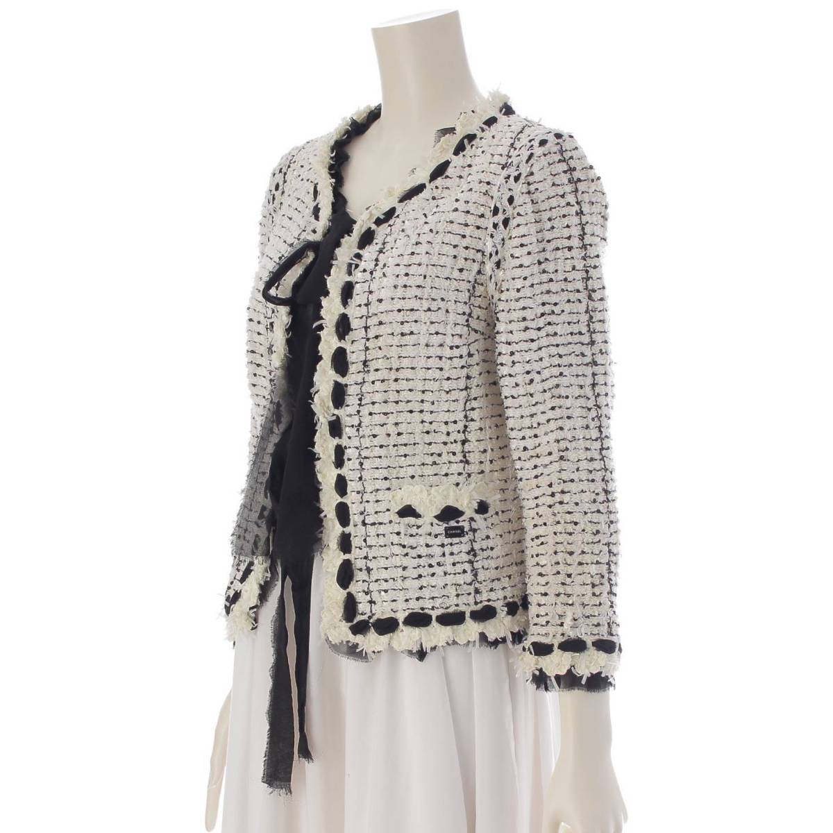 [Chanel] Chanel 05P Silk Blend Tweed Ribbon Collarless Jacket P25414W03520 White 40 [Used] [Authenticated and Guaranteed Authentic] 215370