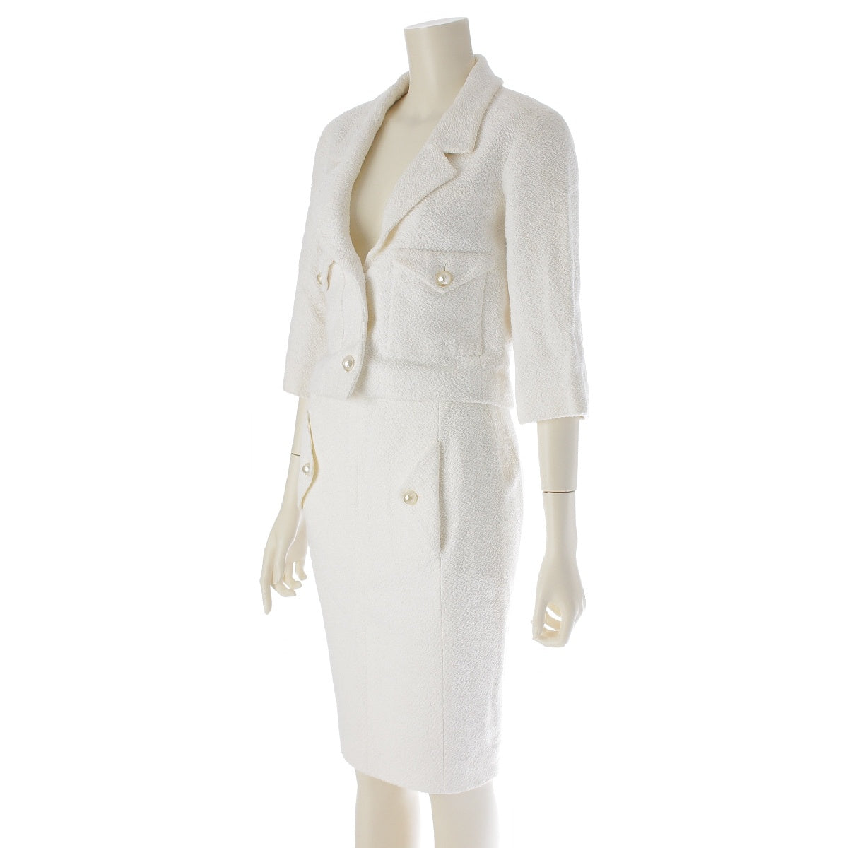 CHANEL 12 years tweed COCO Mark pearl button cropped jacket Skirt setup 5/4 sleeves, knee length P43652/P43720 white 34