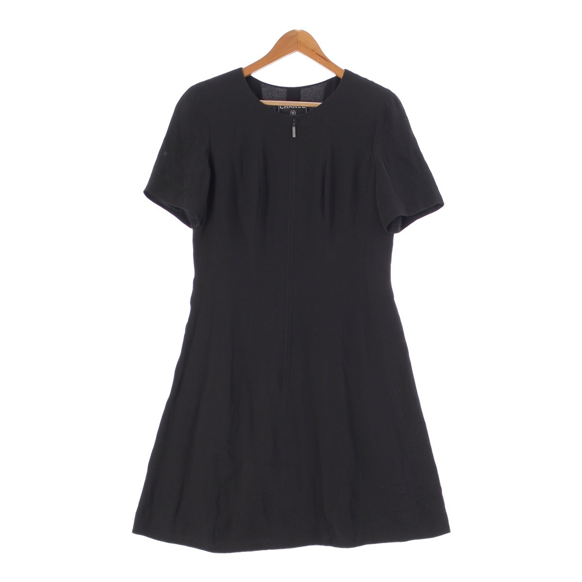 CHANEL 01C silk Shoulder pads Front zip Short sleeves Flared one piece dress P17051 black 42