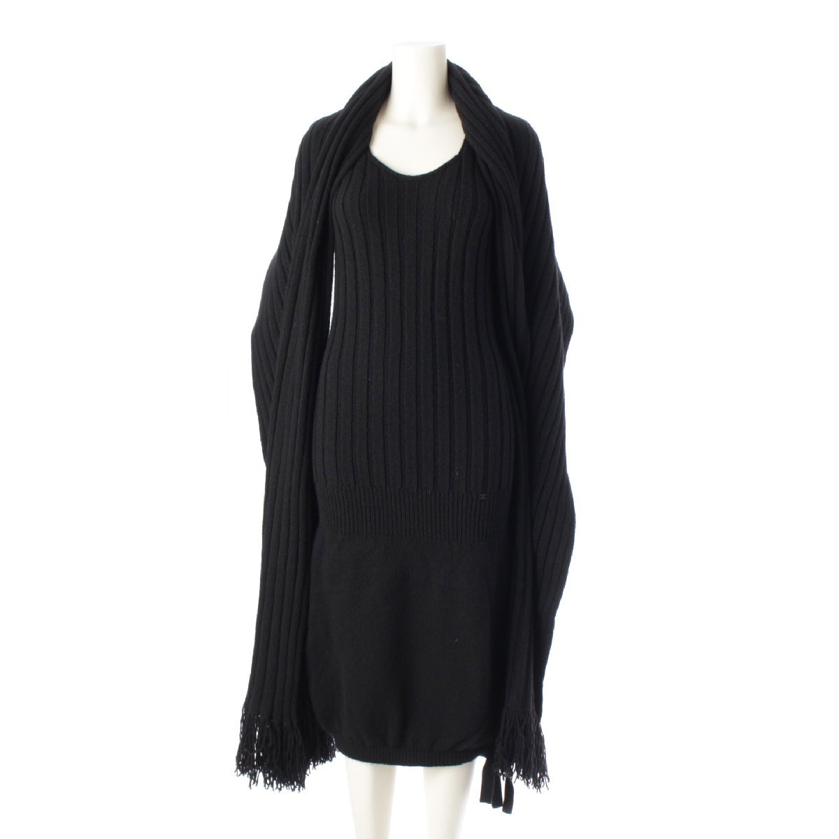 CHANEL 04A cashmere COCO Mark Sleeveless Rib Knit one piece Dress with large scarf and stole P23861 black