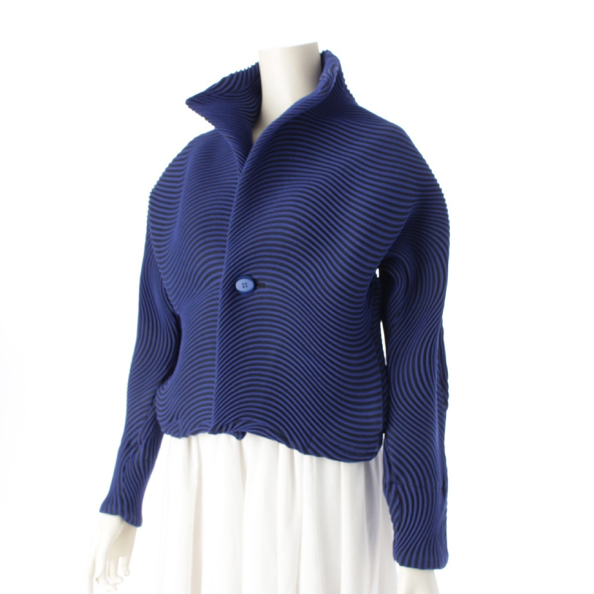 Issey Miyake 2016 3D Steam Pleated Tailored Jacket 1B Polyester IM62FD540 Blue Black 2