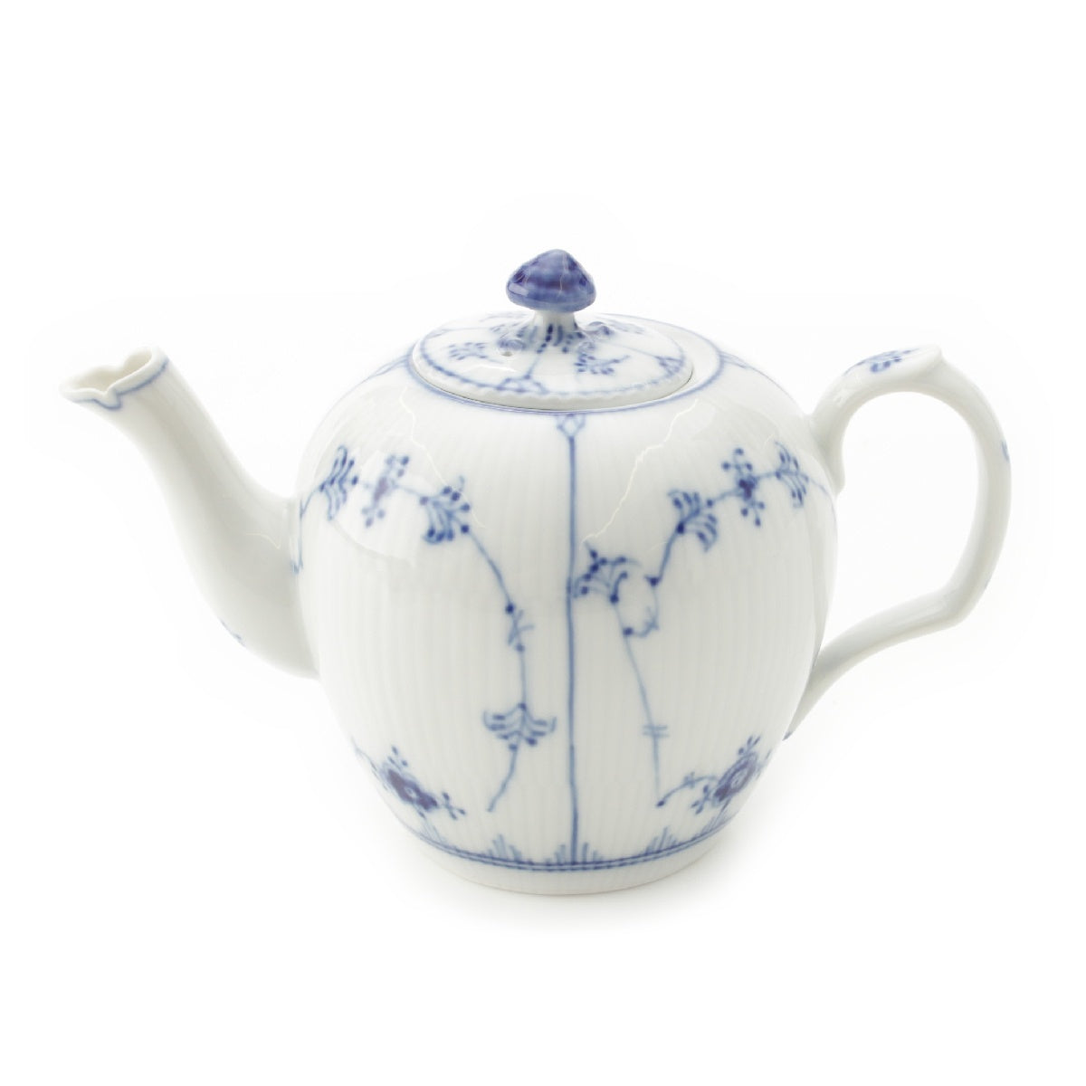 Royal Copenhagen Blue fluted plain Teapot Tableware 134 white