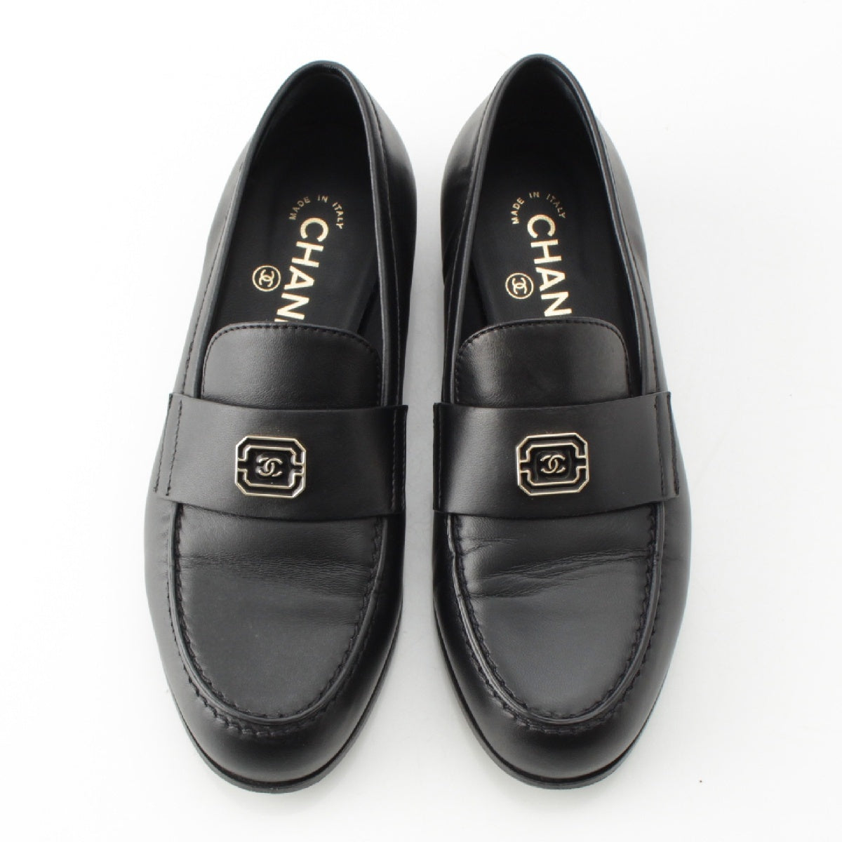 CHANEL 24AW leather Metal COCO Mark loafers shoes G45569 black 36C