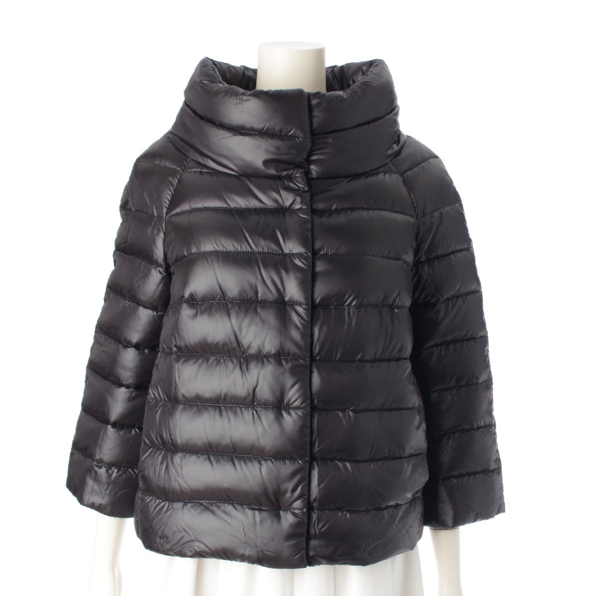 Herno SOFIA High neck, 3/4 sleeves, water repellent Down jacket outer PI0046DIC  black 40