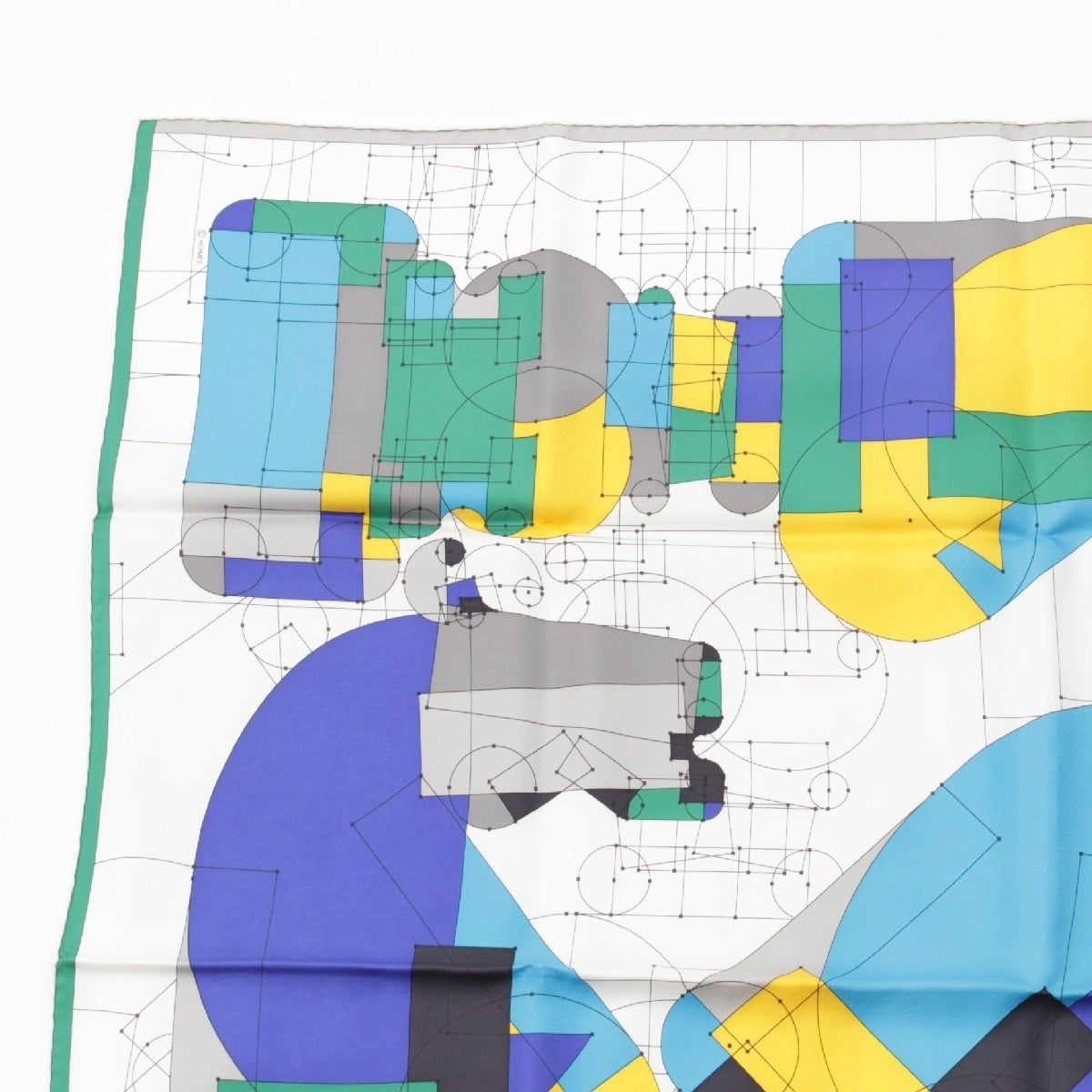 HERMES silk Carre 90 ECHEC AU ROI Checkmate scarf White x Multicolor