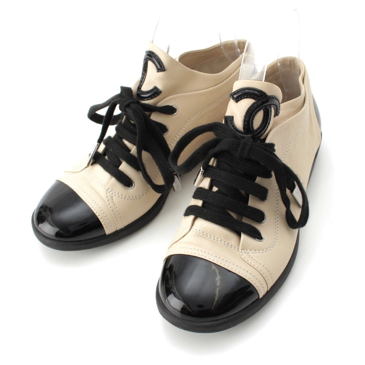 CHANEL Leather patent COCO Mark Low Top sneakers shoes  IG25313 Beige black 36
