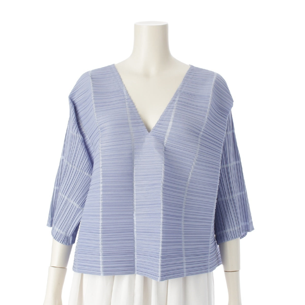 PLEATS PLEASE ISSEY  Horizontal Pleated V-neck Deformed Flat tops Short sleeve top PP91-JK631 Light blue lavender 3