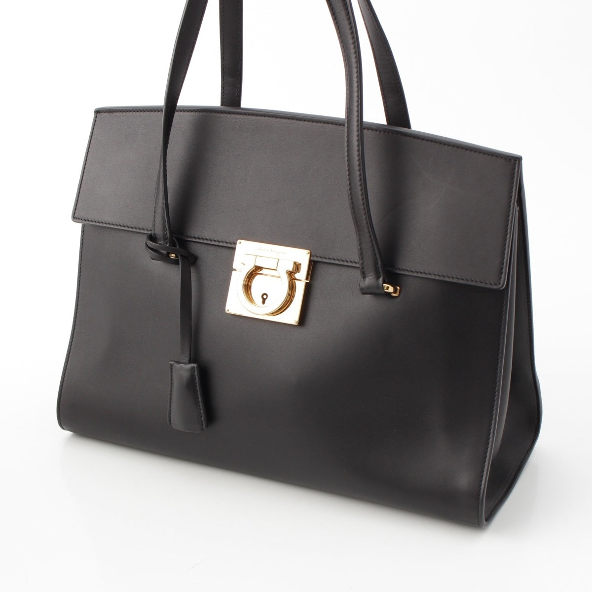 Salvatore Ferragamo leather Gancini Handbag DY-21 F818 black