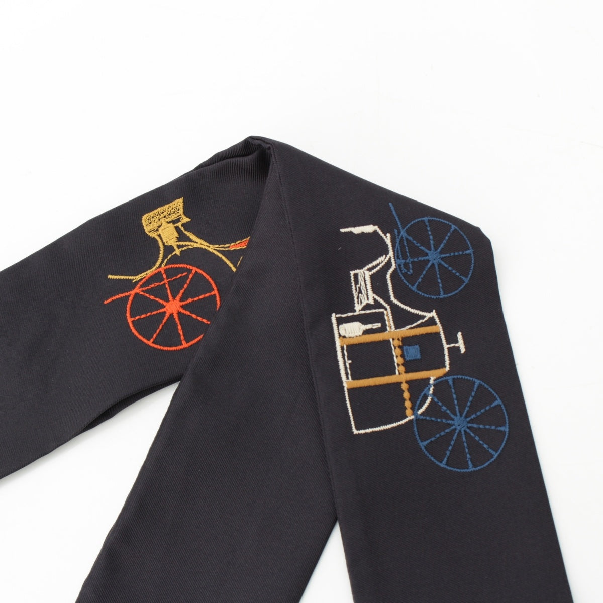 HERMES 25Stainless Steel Long Twilly silk A Toute Berline! scarf Stall black