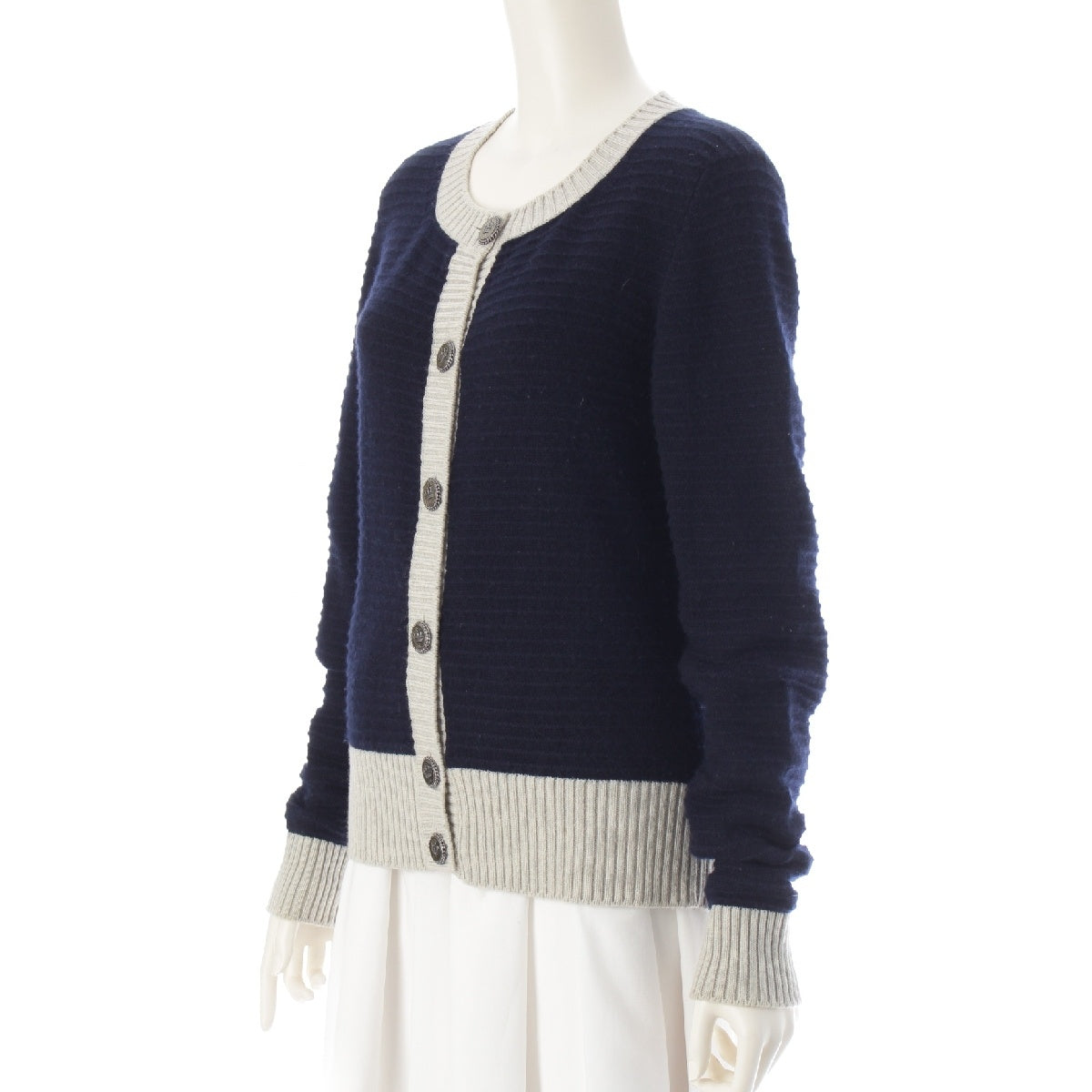 CHANEL 08C cashmere COCO Button knit cardigan Sweater tops P33559 White x navy 40