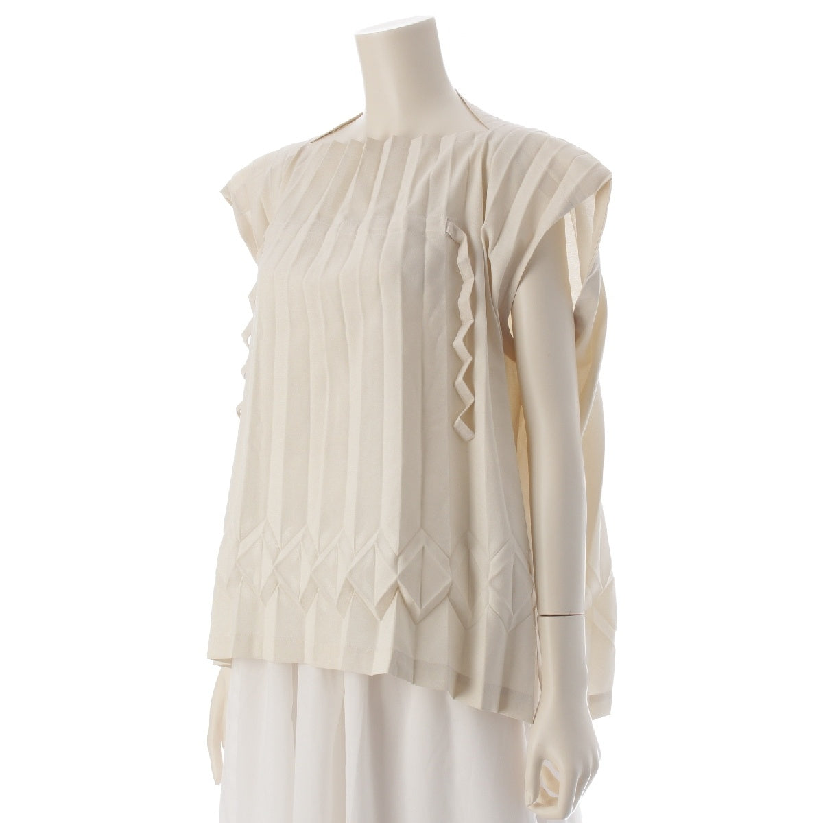 My Issey Miyake Pleated sleeveless Cut tops MI31FR401 Ivory