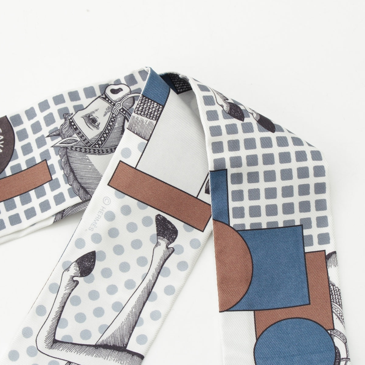 HERMES silk Twilly CAVALIER EN FORMES scarf white