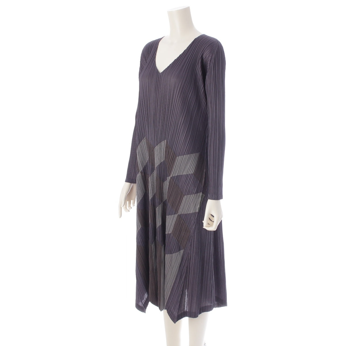 PLEATS PLEASE ISSEY  Diamond Pattern Long one piece PP73-JH666 Charcoal gray 4