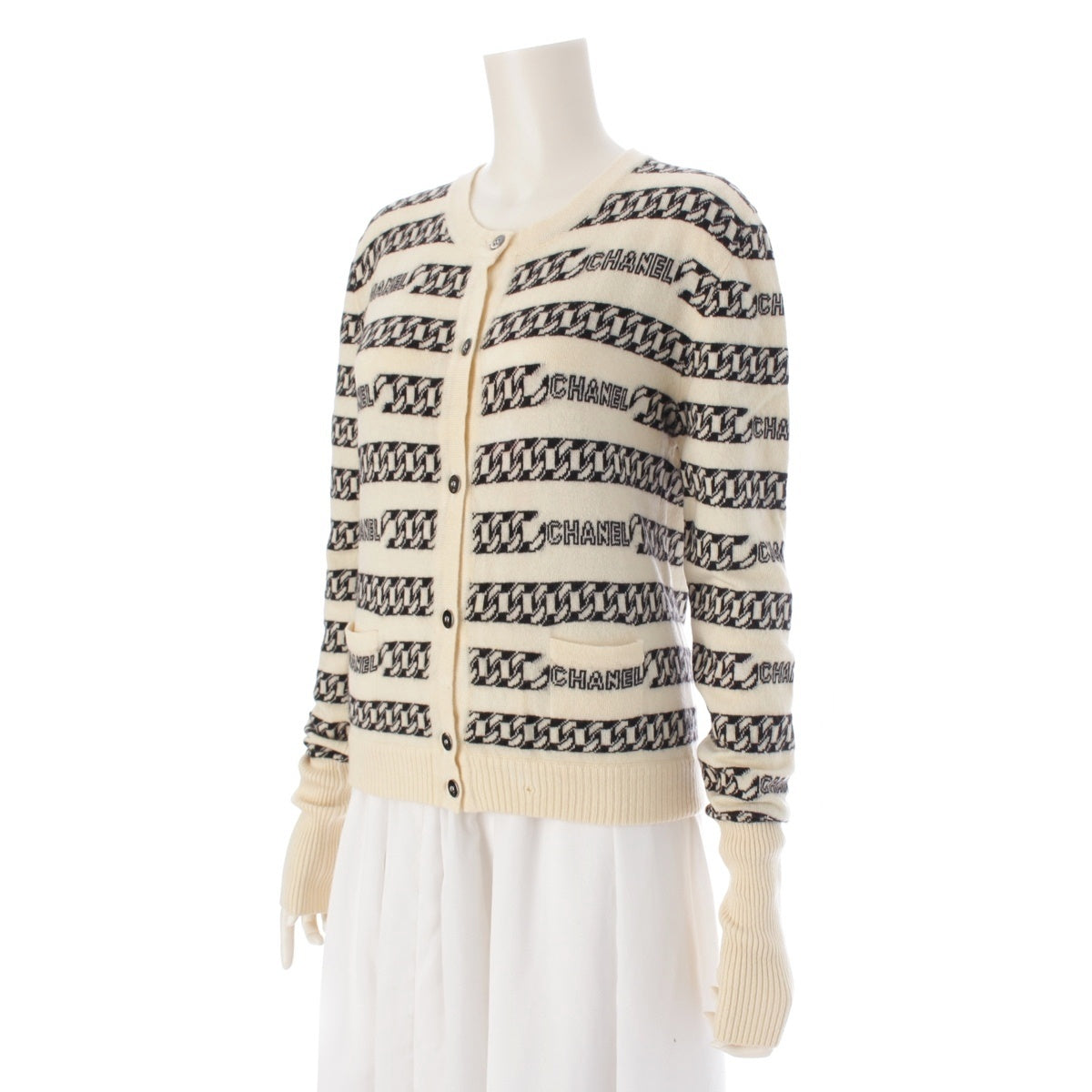 CHANEL cashmere Logo ChainPattern Knit cardigan tops P18436 white 40