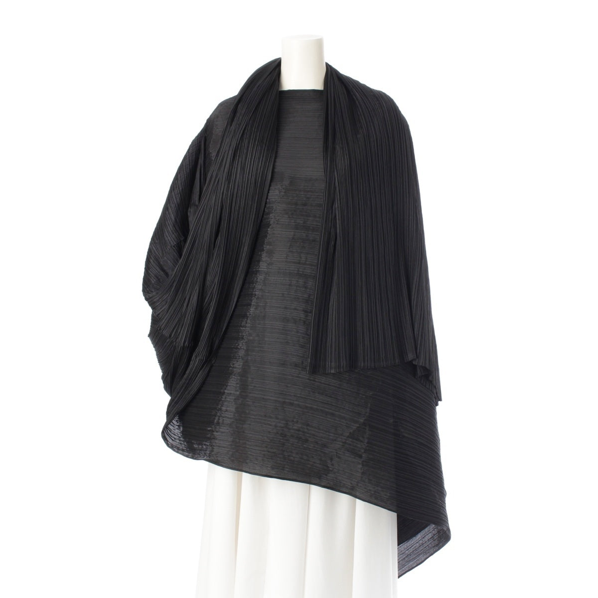 PLEATS PLEASE ISSEY  Deformation poncho outer PP04-AD038 black
