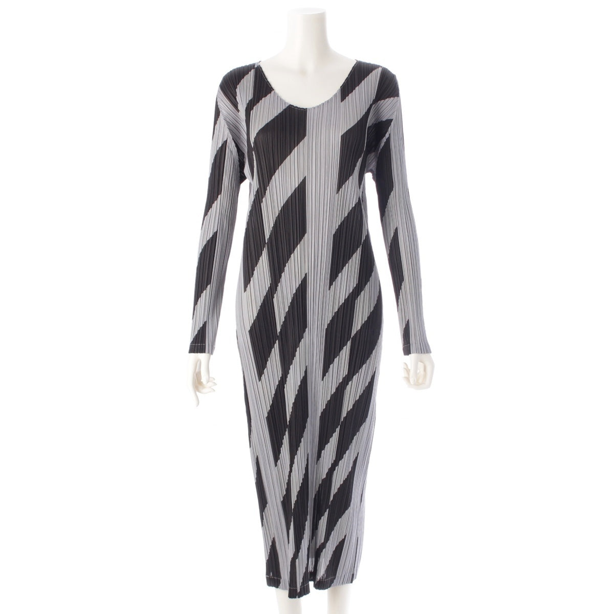 PLEATS PLEASE ISSEY  Diagonal Check Pattern Long Sleeve one piece PP93-JH666 Gray black 5