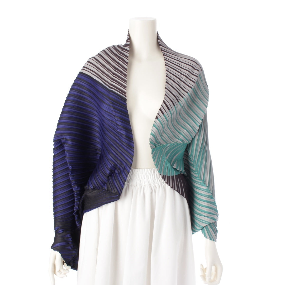 ISSEY MIYAKE Diagonal pleated stripe print bolero cardigan tops PP53-J0555 Black Blue Multicolor F