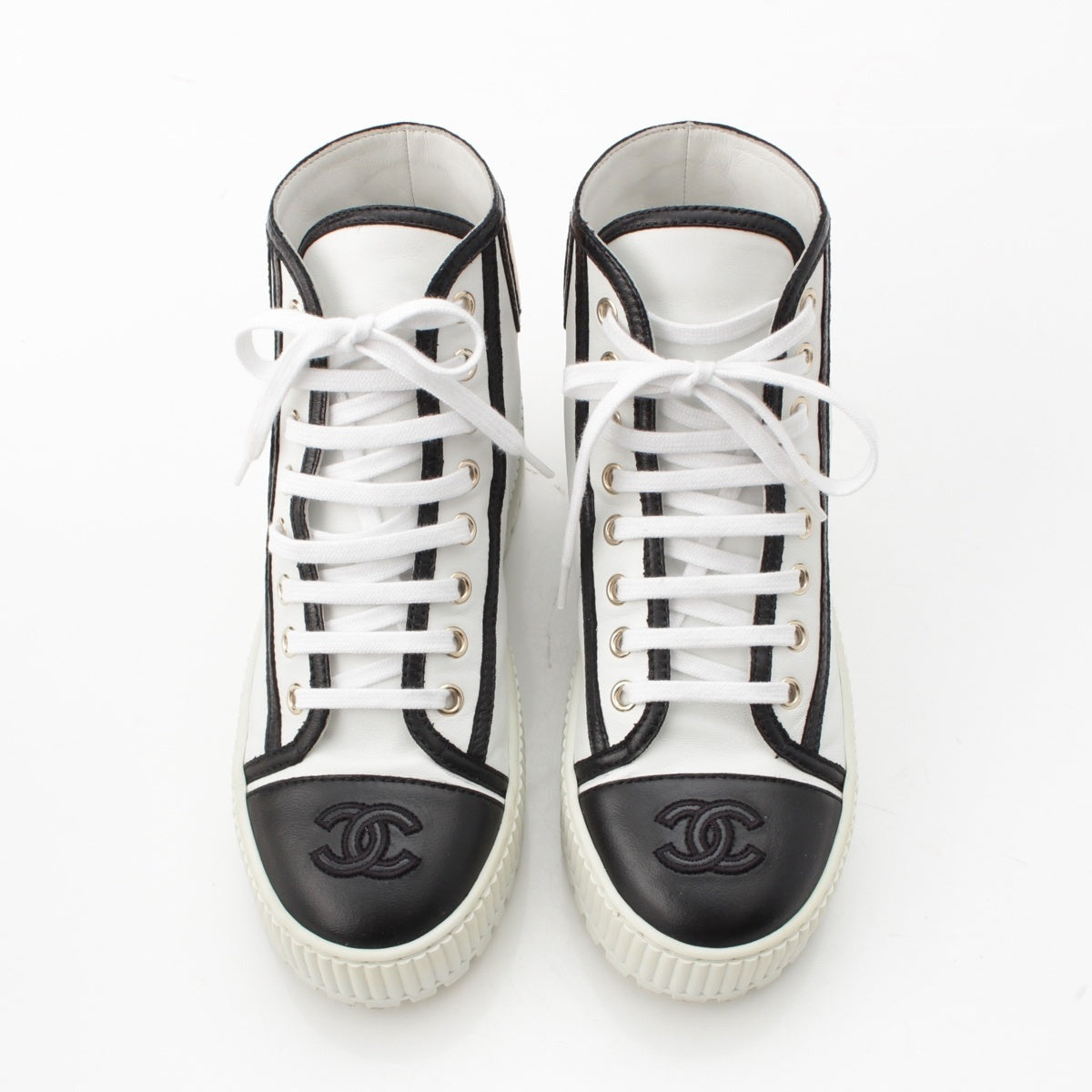 CHANEL Leather x fabric COCO Mark sneakers shoes G38091 White Black Gold 36