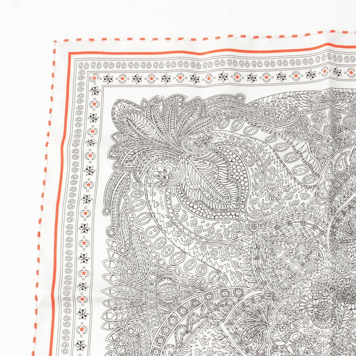 HERMES Carre 55 Le Jardin de la Maharani Maharani's Garden silk scarf white