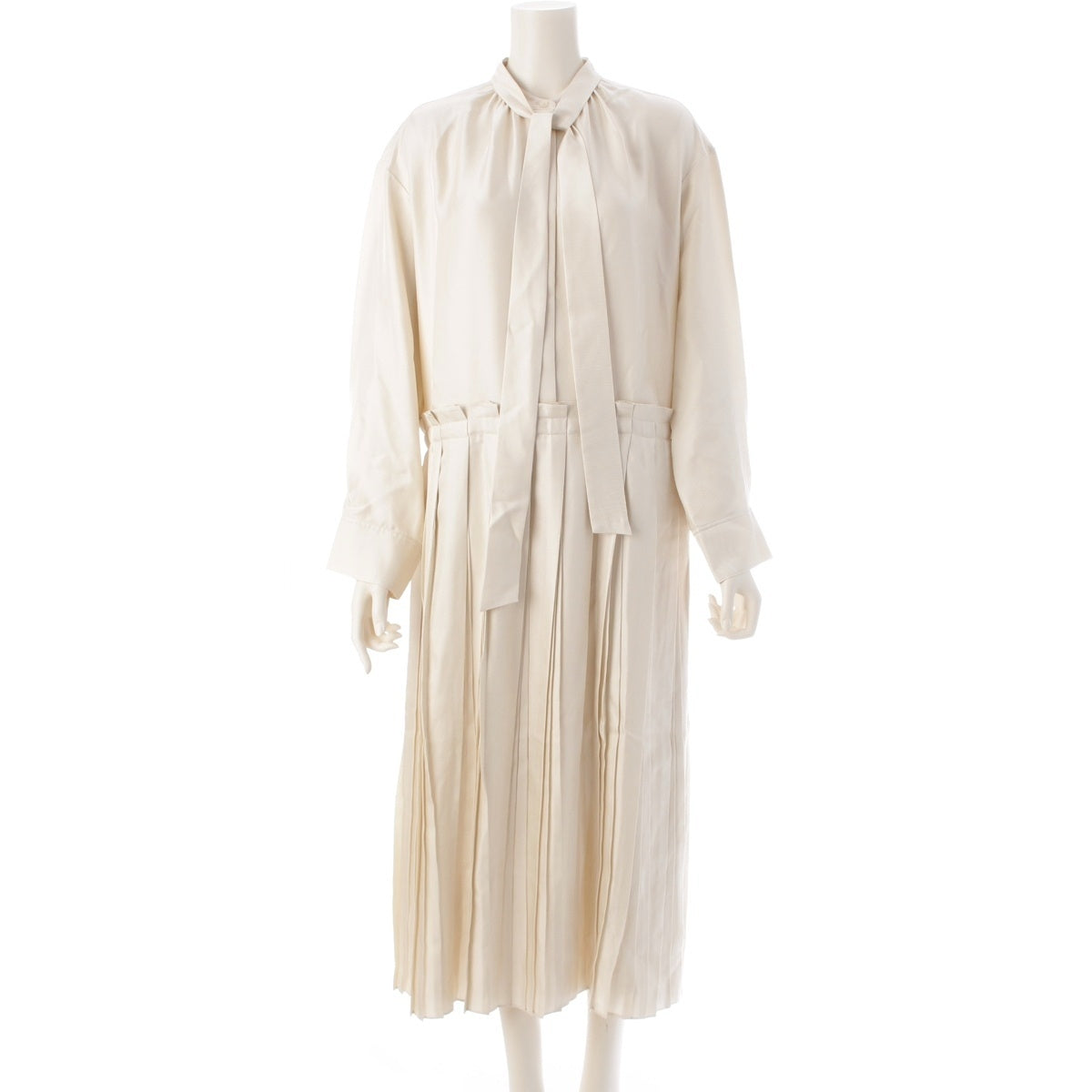 Drawer silk No-collar pleated skirt with ribbon design one piece 6526-299-1471 Ivory 36