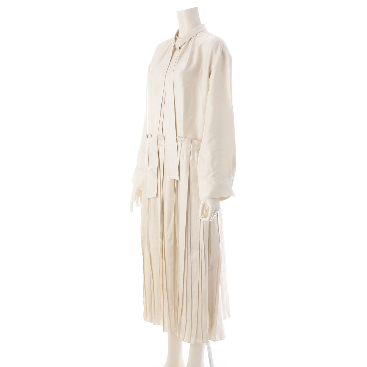 Drawer silk No-collar pleated skirt with ribbon design one piece 6526-299-1471 Ivory 36