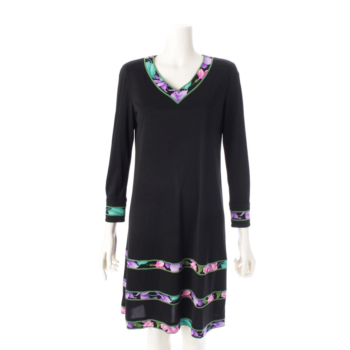 LEONARD Cancan material V-neck Long sleeves one piece 0140253 Black x green 38