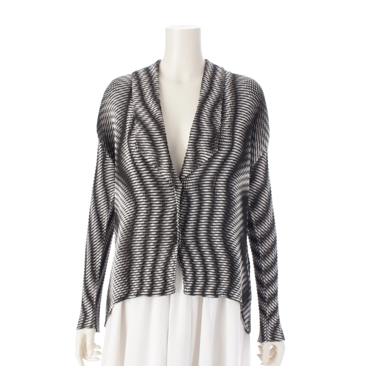 ISSEY MIYAKE Pleated All-over Button Front tailored jacket IM41FD102 black 2