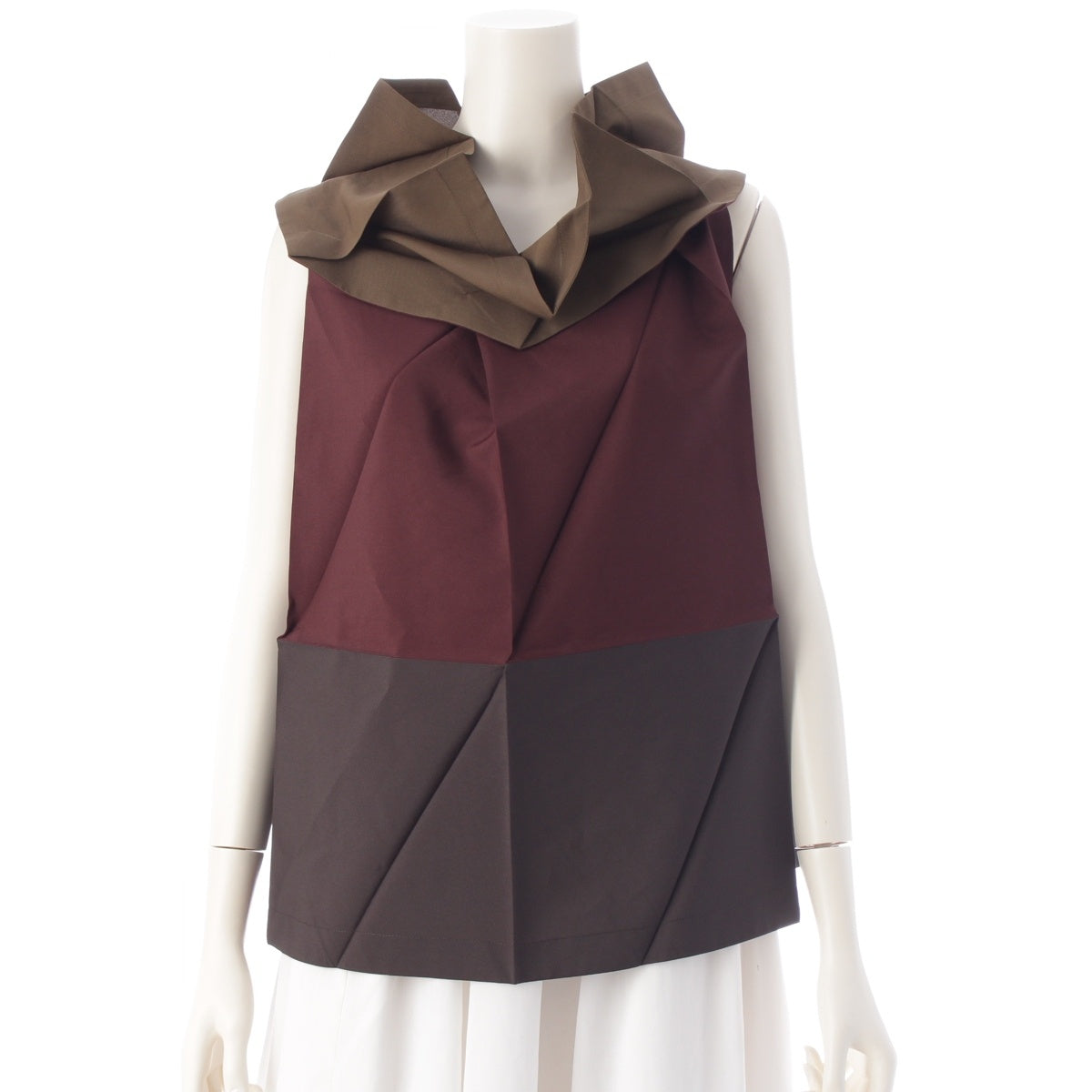 132 5. ISSEY MIYAKE FLOATING TONE Origami Pleated 3D Sleeveless blouse IL31FJ501  Brown
