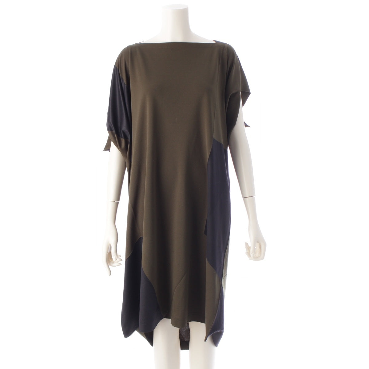 132 5. ISSEY MIYAKE PINWHEEL T DRESS one piece dress IL23JH712 Khaki black 3