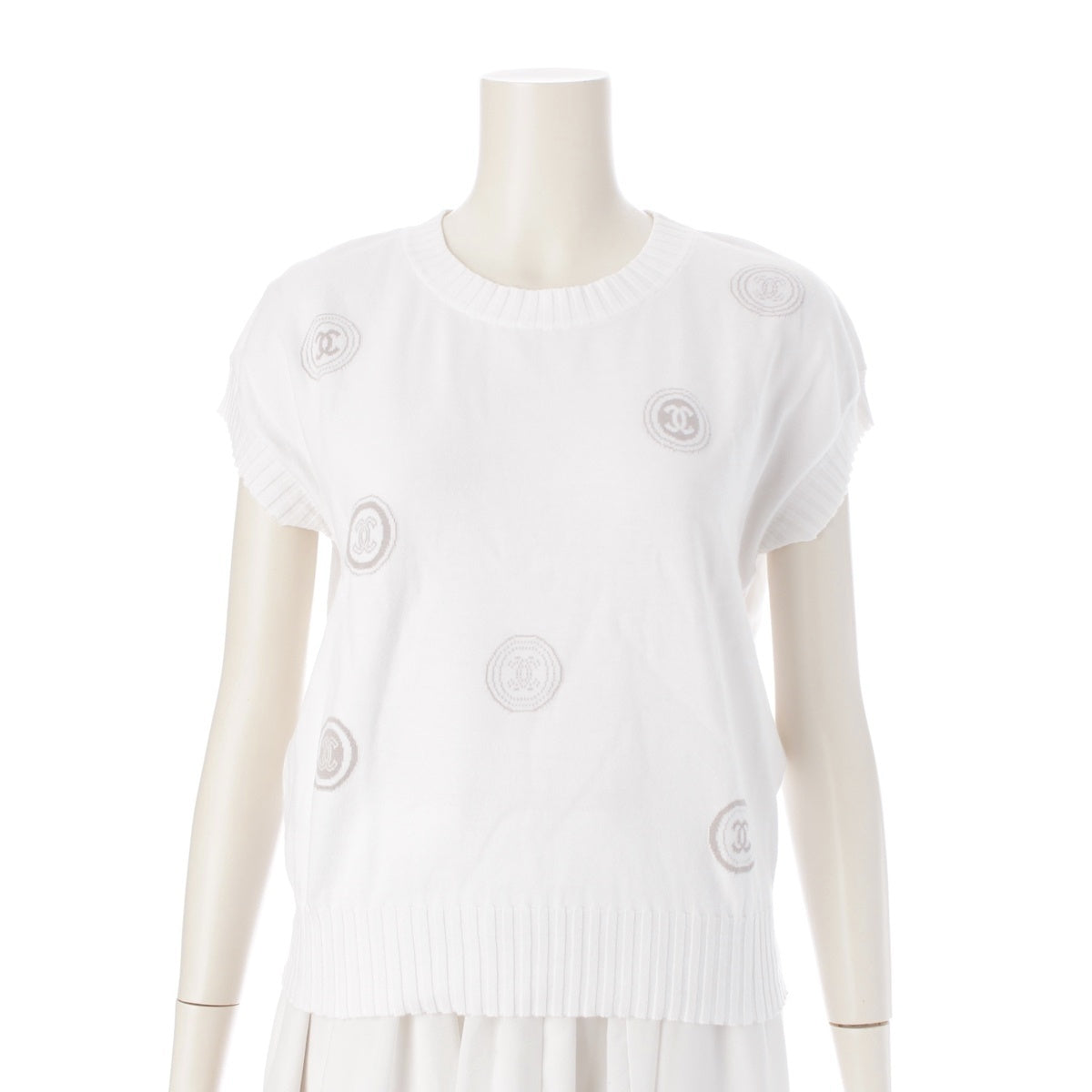 CHANEL cotton COCO Mark Sleeveless knit Cut P17562 white 42