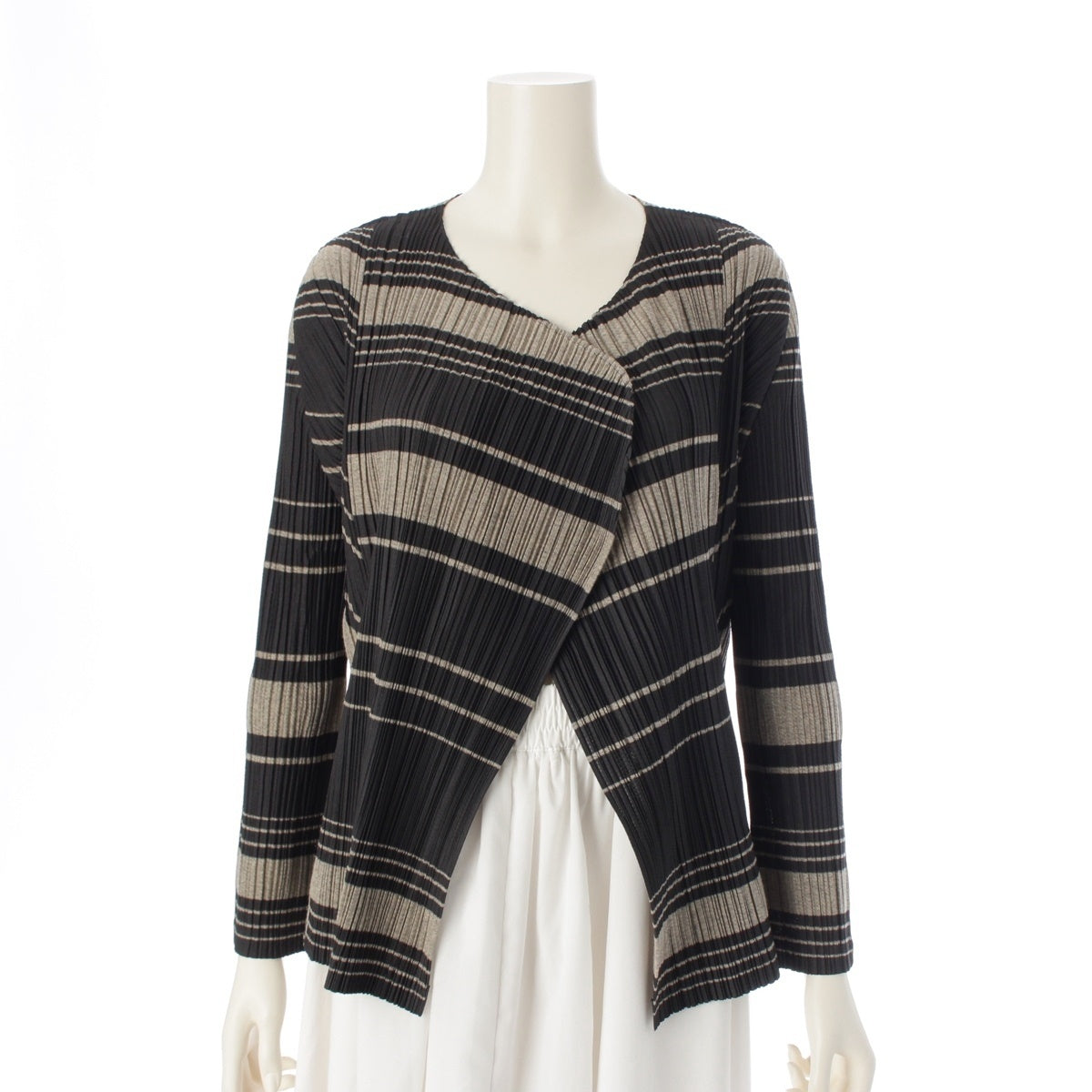PLEATS PLEASE ISSEY  Buttonless Border Pattern cardigan tops PP93-J0677 Black x gray 3